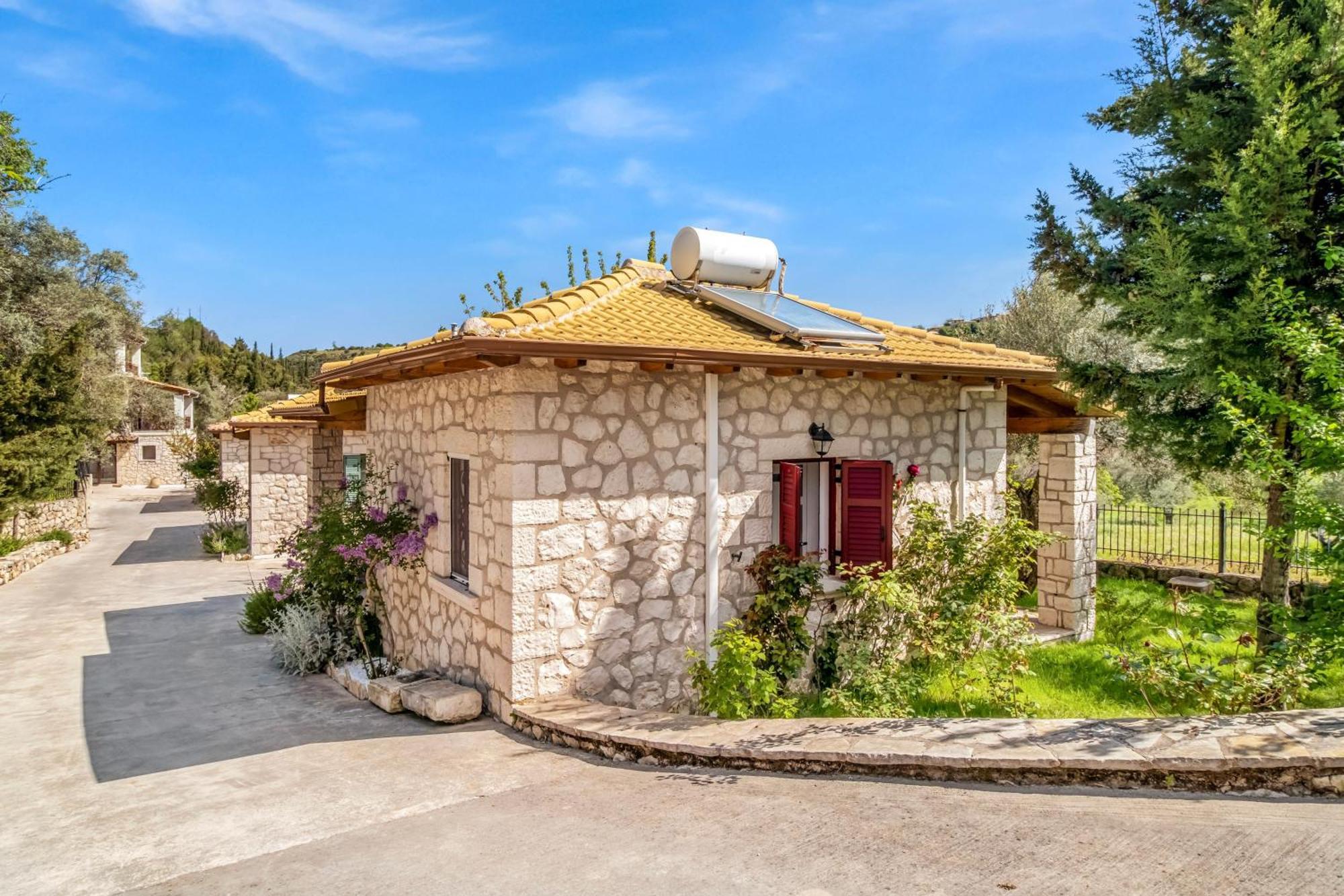 Apanema Mindfulness Resort Lefkada Asprogerakata Exterior foto